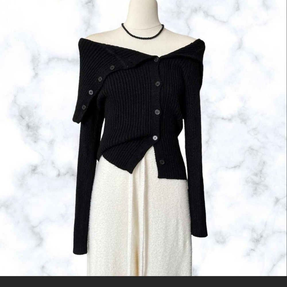 Source Unknown Black Ribbed Button-Accent Women's Sweater Cardigan